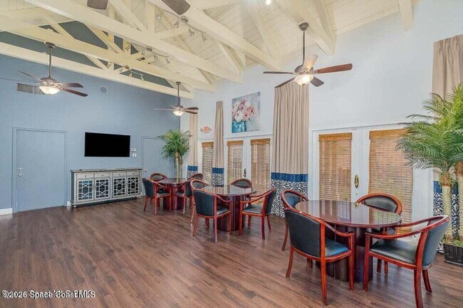 Foto del edificio - 7667 N Wickham Rd