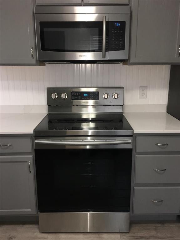 Building Photo - 815 Waverly St