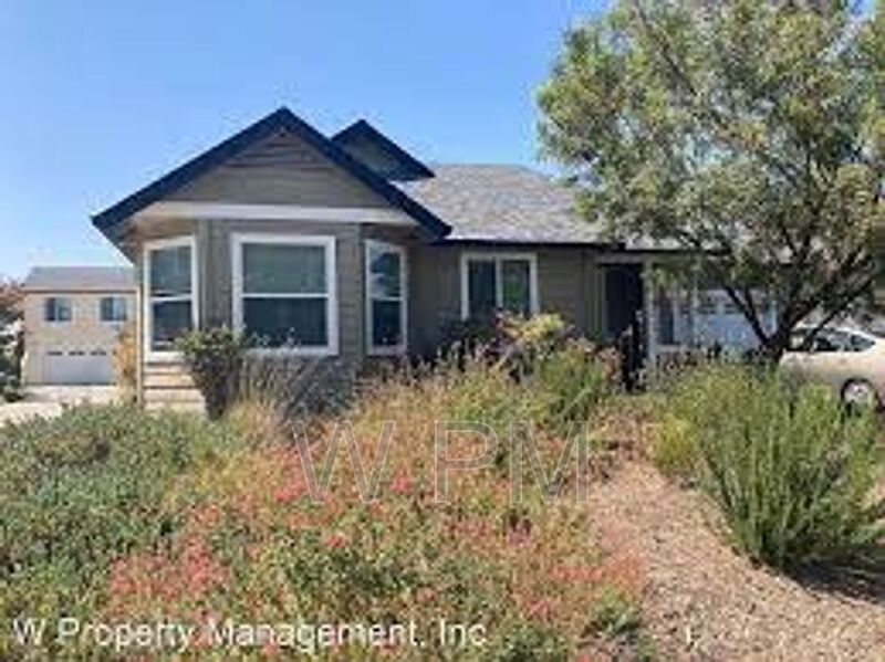 1927 Bay Meadow Dr, Santa Rosa, CA 95403 House Rental in Santa Rosa