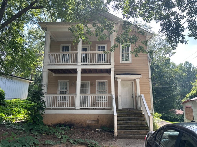 Building Photo - Room in Duplex on Ridge Ave NW