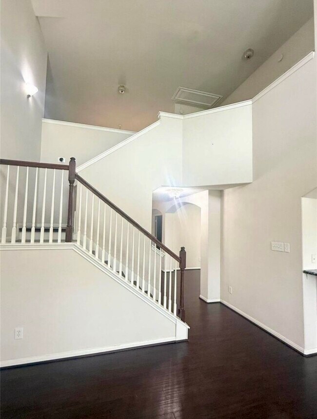 Foto del edificio - 1731 Harvey St