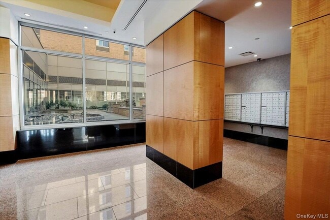 Building Photo - 300 W 135th St
