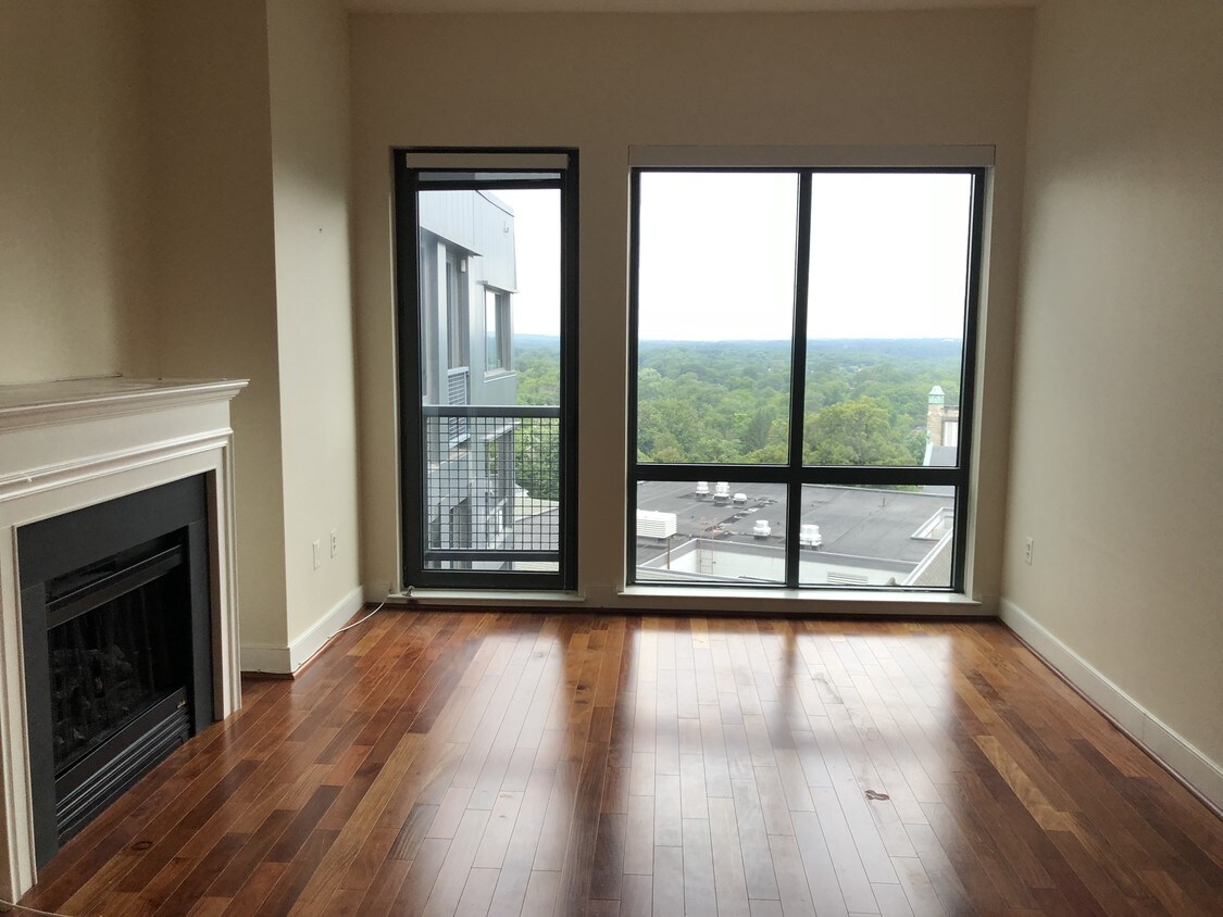 Primary Photo - 4101 Albemarle St NW