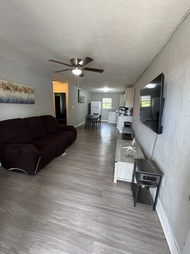 Foto del edificio - 612 31st Ave S