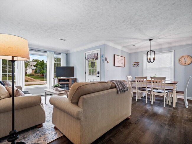 Foto del edificio - 6771 Greenleaf Ave