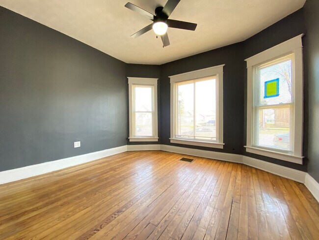 Foto del edificio - 4 Bedroom Home in Hammond