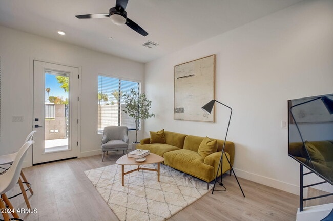 Foto del edificio - 777 W Coolidge St