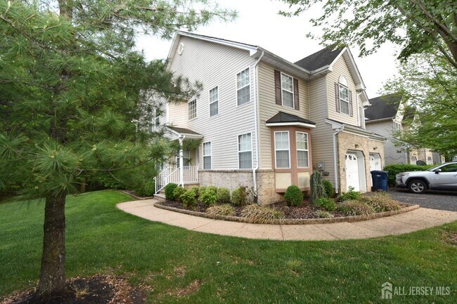 Foto del edificio - 116 Briarwood Dr