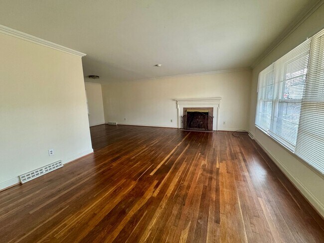 Foto del edificio - Move-in Ready!