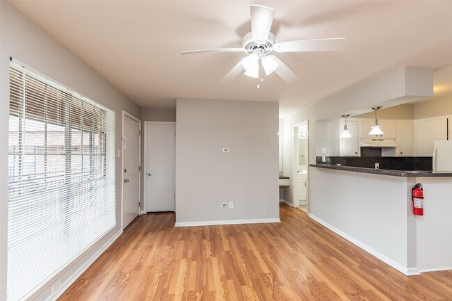 Foto del edificio - 425 Emerson St
