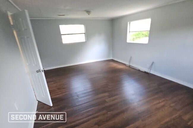 Foto del edificio - 1730 W 19th St