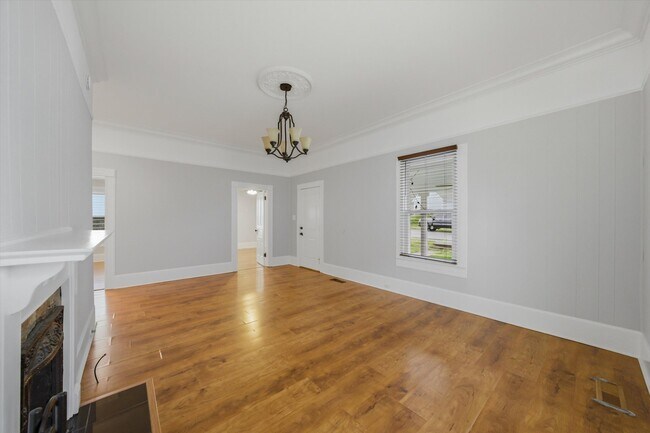 Foto del edificio - 401 E Oak Hill Ave