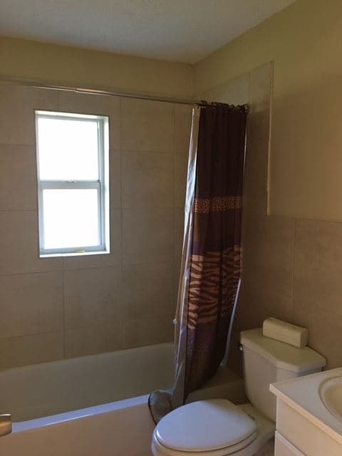 Building Photo - 3 br, 1 bath House - 1222 E HARRISON ST.