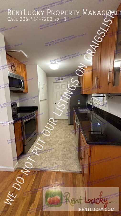 Building Photo - 2731 SW 332nd Ct