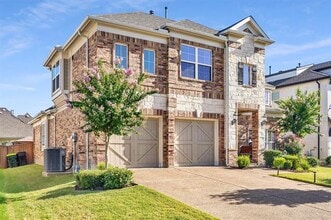 Building Photo - 5520 Palisades Dr