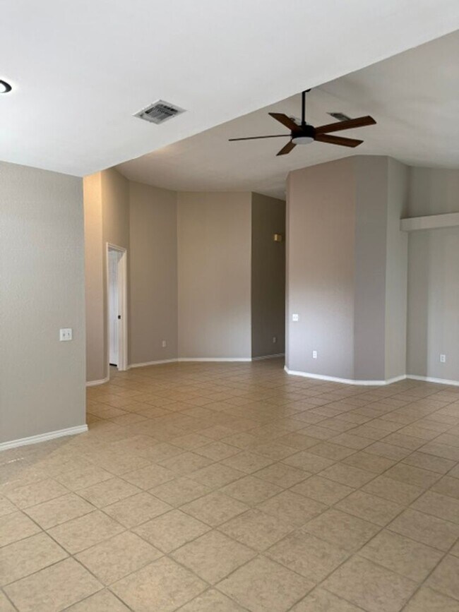Foto del edificio - 4804 N 3rd St