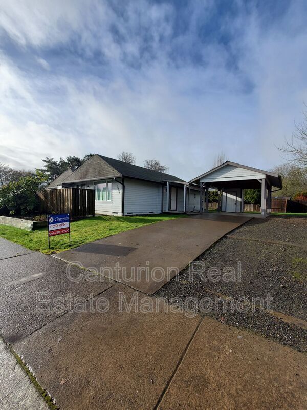 Foto del edificio - 2308 NW Garryanna St