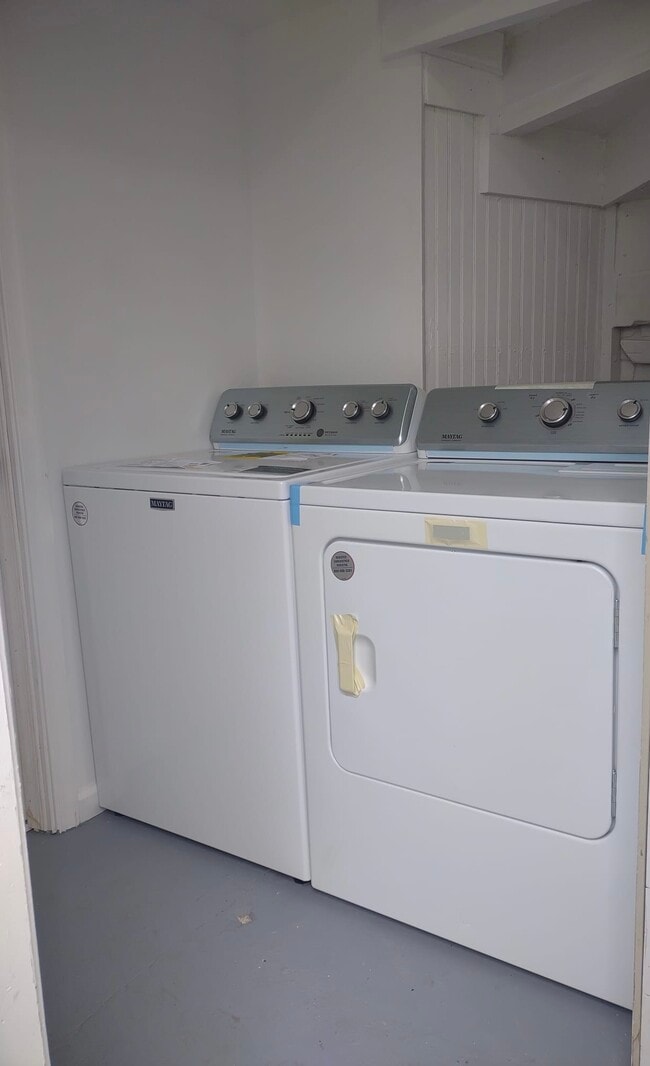 Shared laundry - 4630 New Hampshire Ave NW