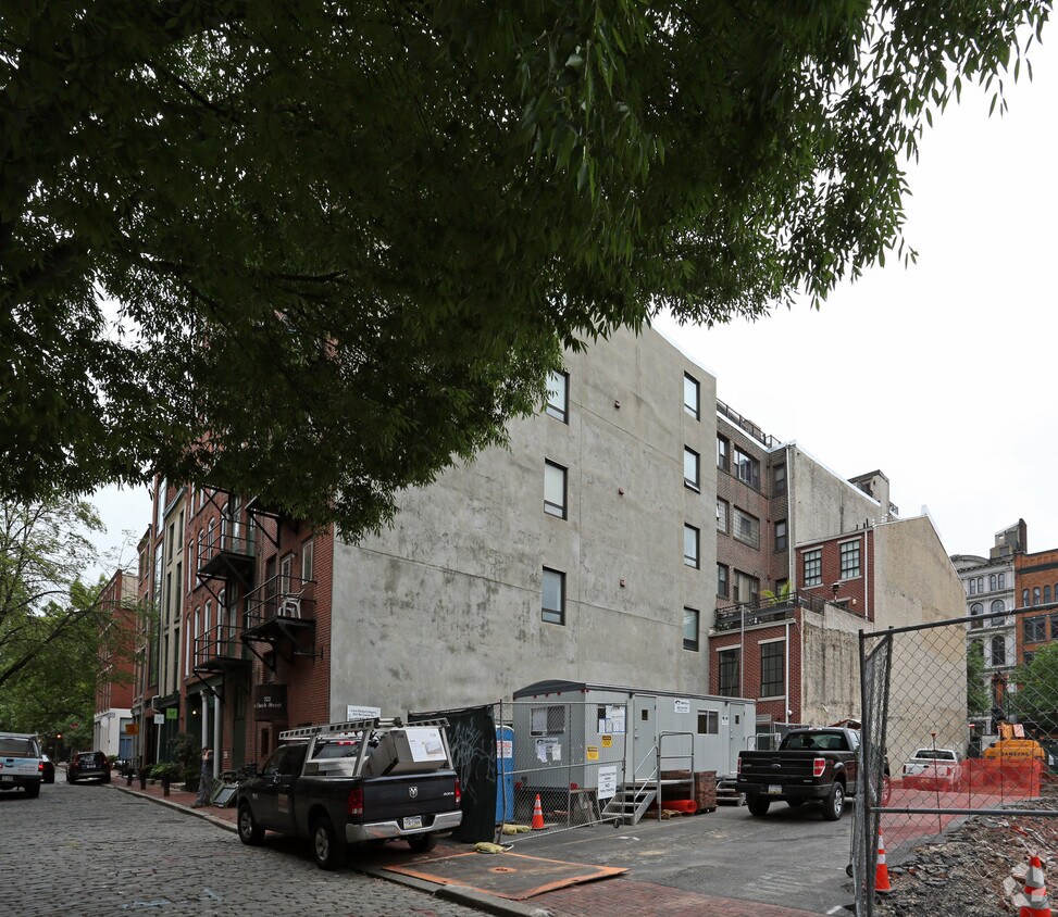 Primary Photo - 222 Church Street Apartments