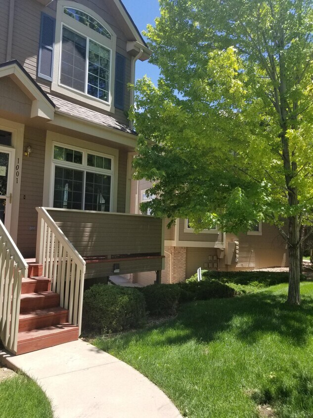 5555 E Briarwood Ave, Centennial, CO 80122 Townhome Rentals in