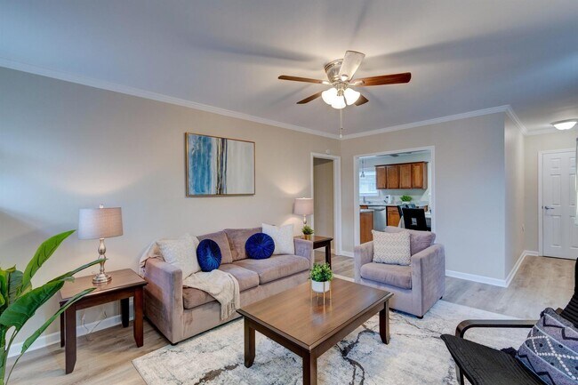 Foto del edificio - Historic Charm Meets Modern Comfort