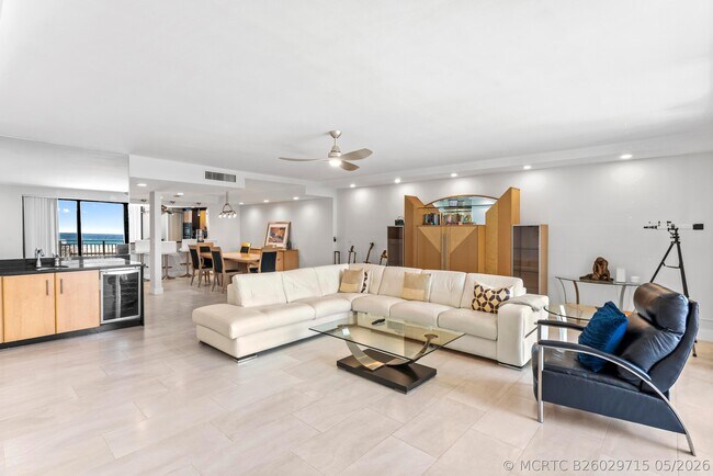 Building Photo - 2155 S Ocean Blvd