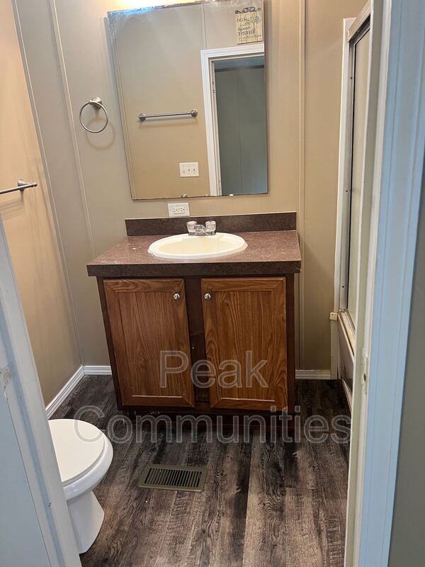 58 Locust St, Hopkinsville, KY 42240 House Rental in Hopkinsville, KY