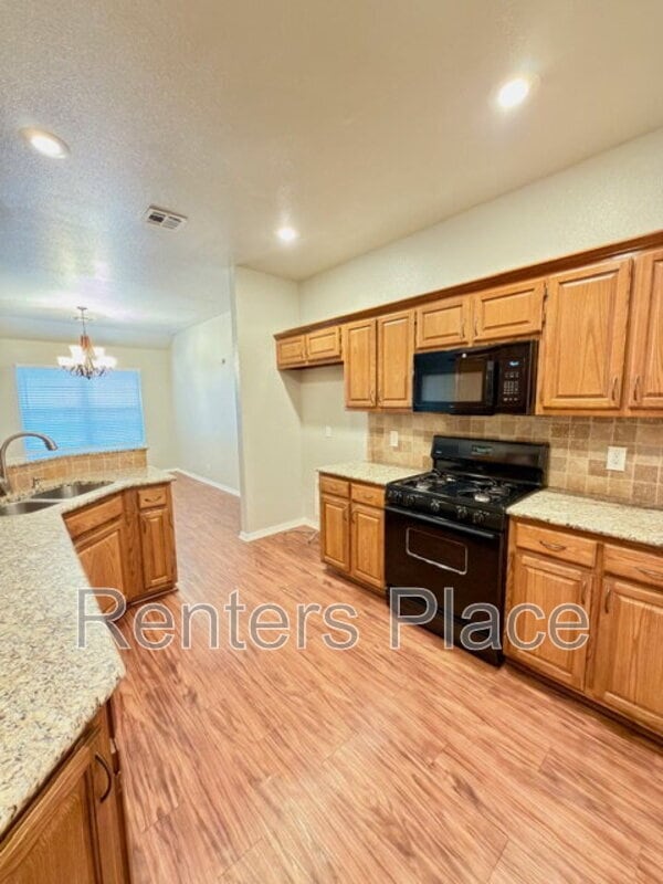 Foto del edificio - 6417 E Galveston St