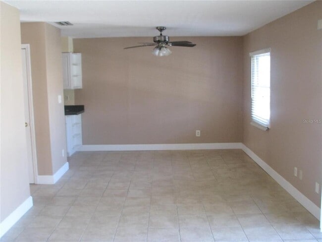 Building Photo - 405 Georgetown Dr