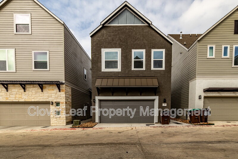 Foto principal - 5843 Whitby Rd
