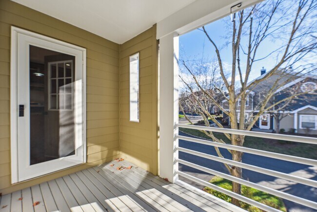 Foto del edificio - 155 Northfield Rd