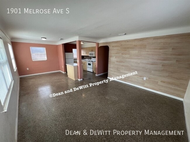 Photo - 1901 Melrose Ave S House