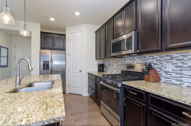 Foto del edificio - 10474 Evansville St