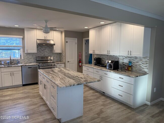 Foto del edificio - 1 Michaels Ct