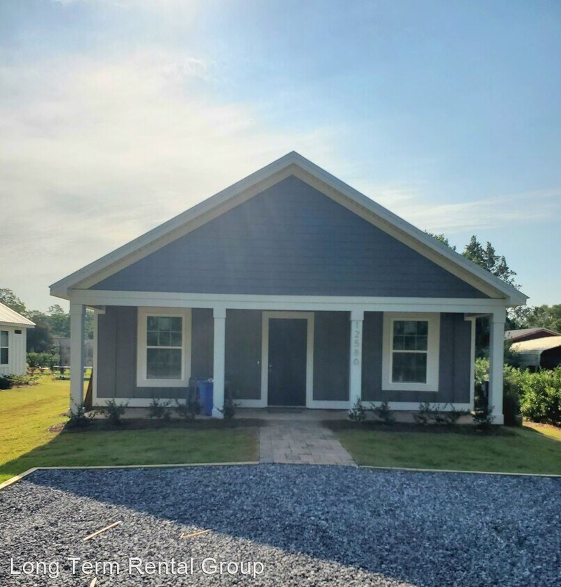 Primary Photo - 3 br, 2 bath House - 12580 Dakota Street