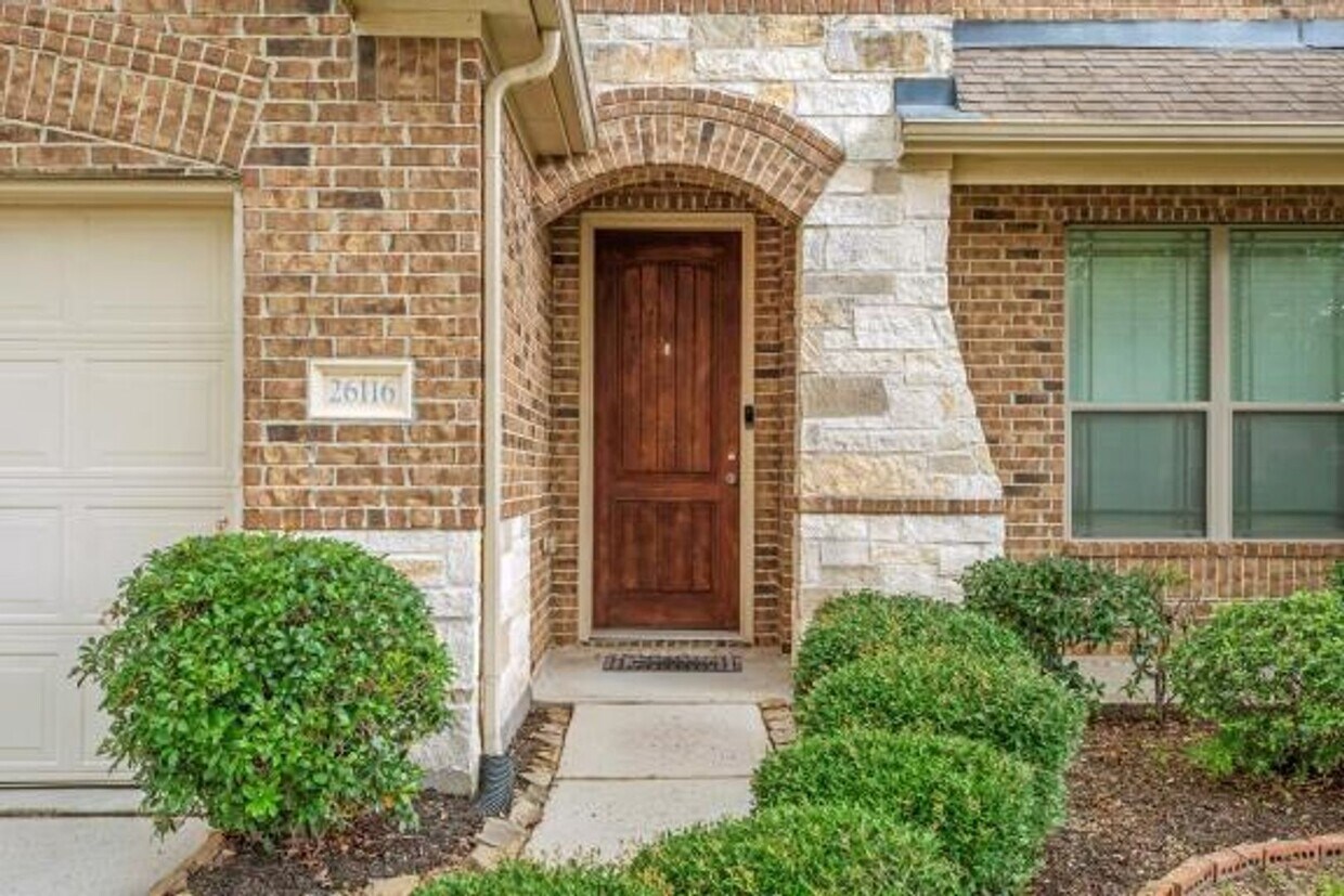 Foto principal - 26116 Chivalry Ct