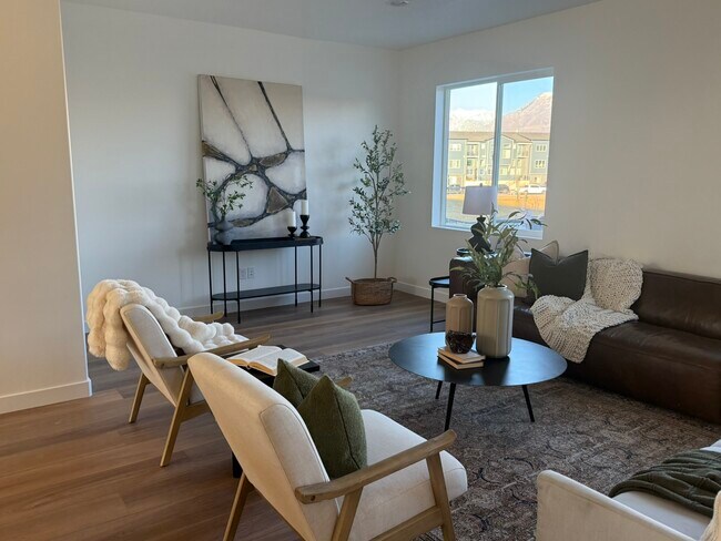 Building Photo - 515 S 800 W