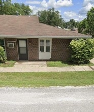 Building Photo - 401 N St James St