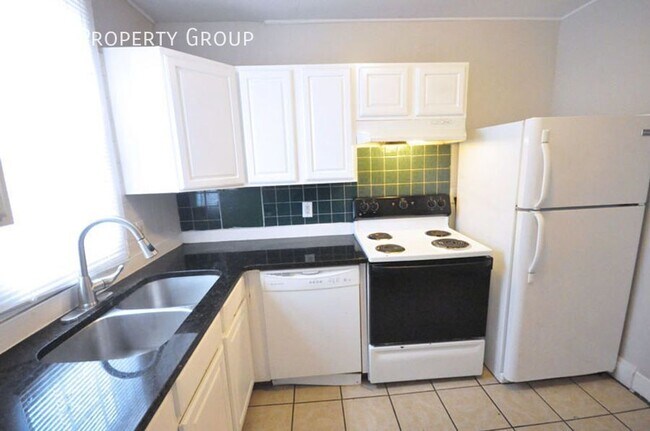 Building Photo - 315 E 17th Ave