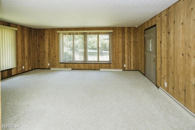 Building Photo - 2130 Meachem Rd