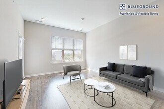 Building Photo - 332 Halstead Ave