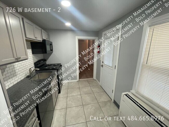 Foto del edificio - 726 W Norwegian St