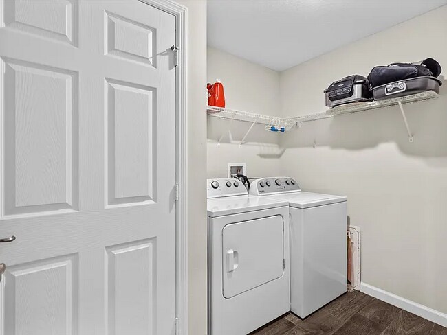 Foto del edificio - 512 SW McComb Ave