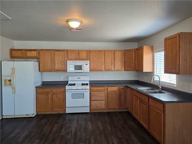 Building Photo - 346 Rio Grande Ct