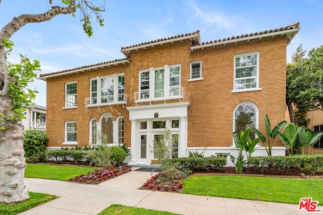 Building Photo - 144 N Swall Dr