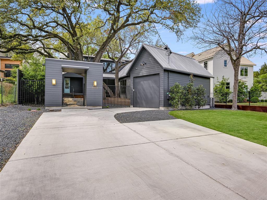 Primary Photo - 1402 Drake Ave