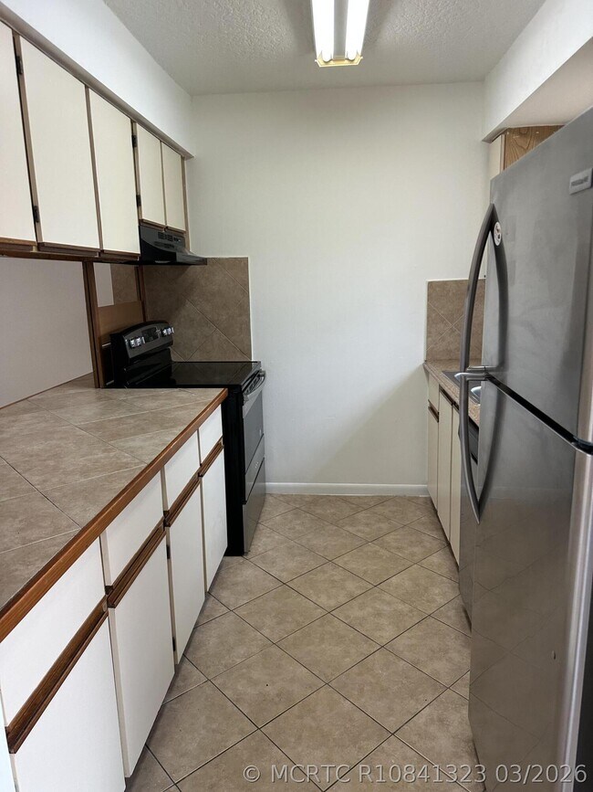 Building Photo - 4703 Pier Dr