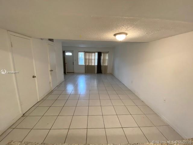 Foto del edificio - 1520 NE 151st St