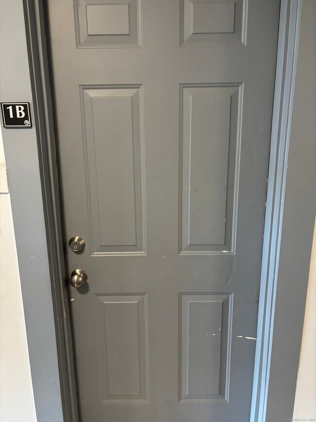 Foto del edificio - 225 Golden Hill St