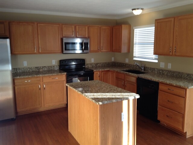 Building Photo - 5673 Sunrise View Cir